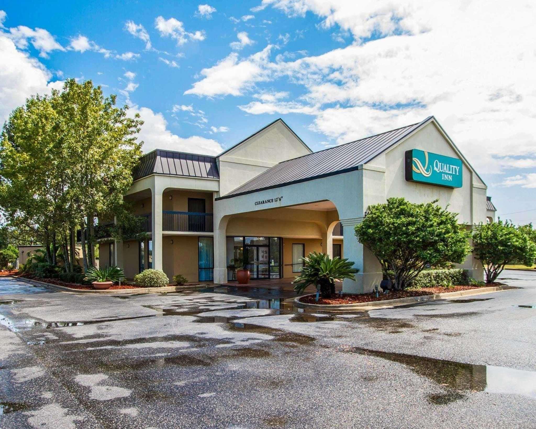 Quality Inn Foley Bagian luar foto