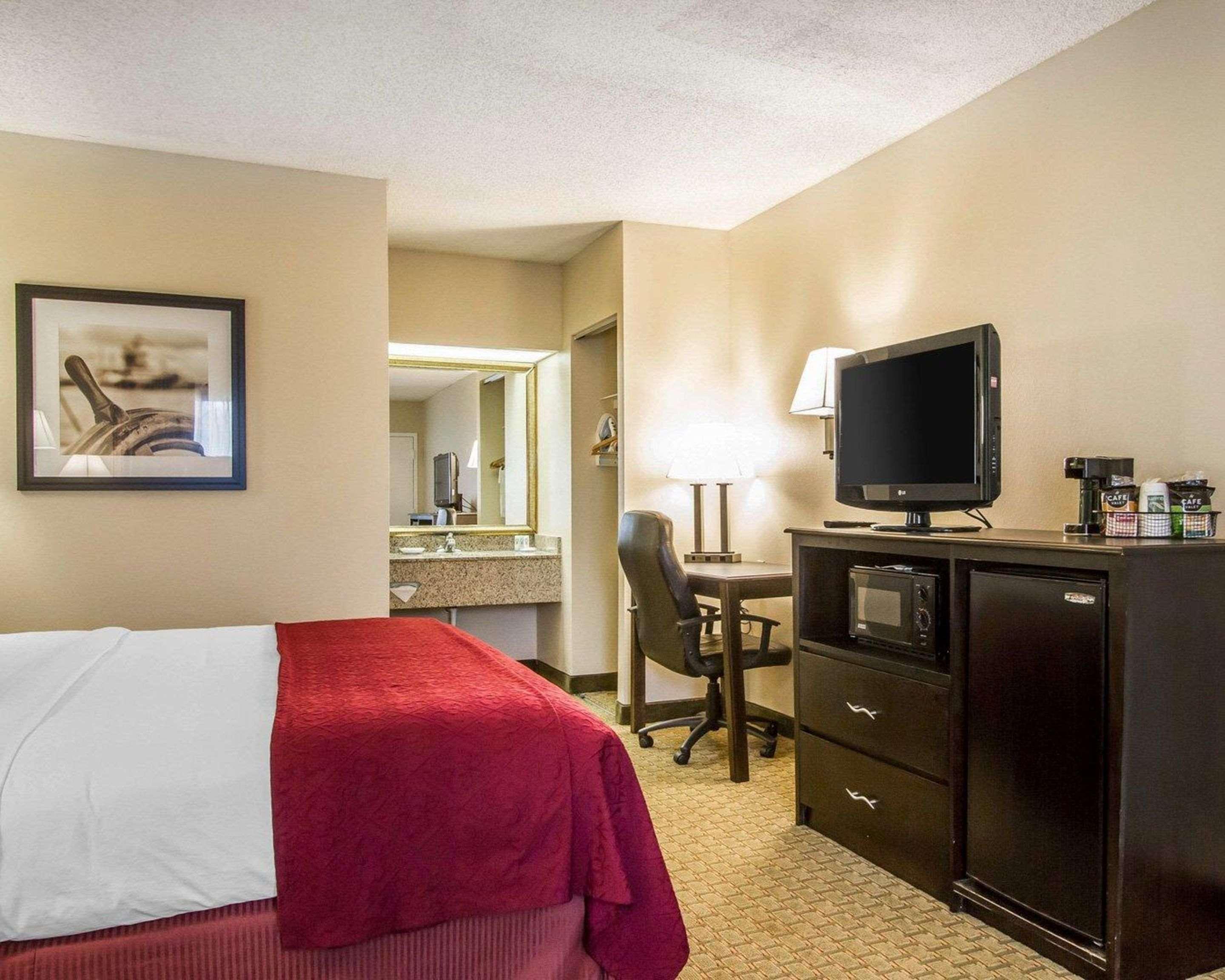 Quality Inn Foley Bagian luar foto