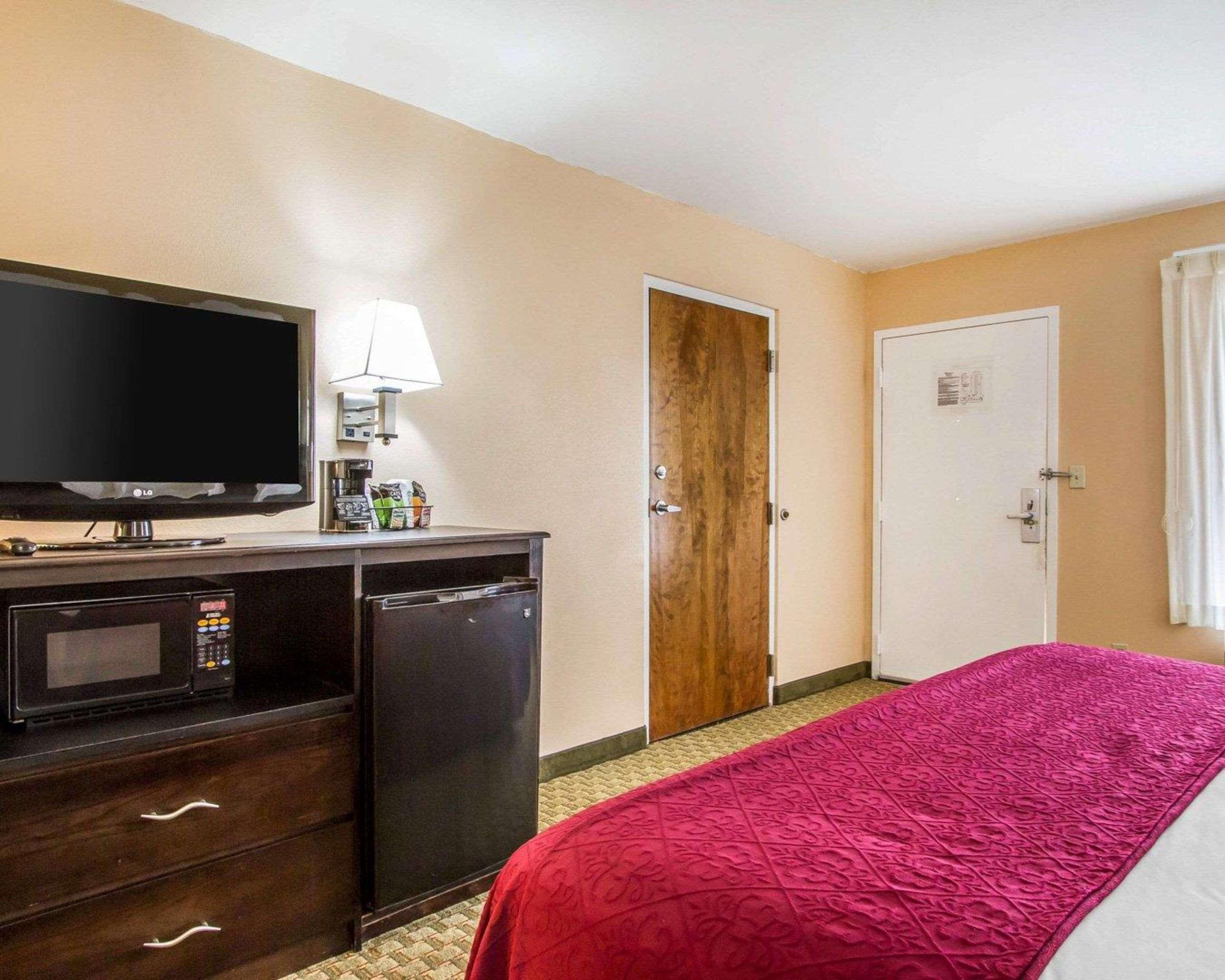 Quality Inn Foley Bagian luar foto