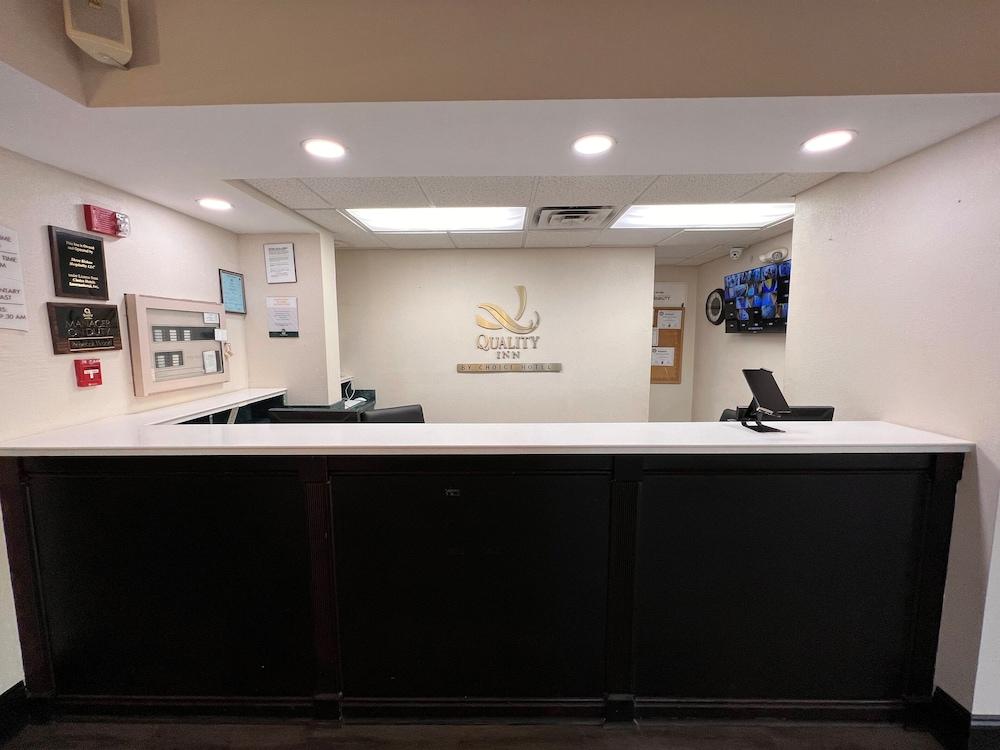 Quality Inn Foley Bagian luar foto